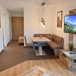 Апартаменты Mountain View Mit Blick Инсбрук